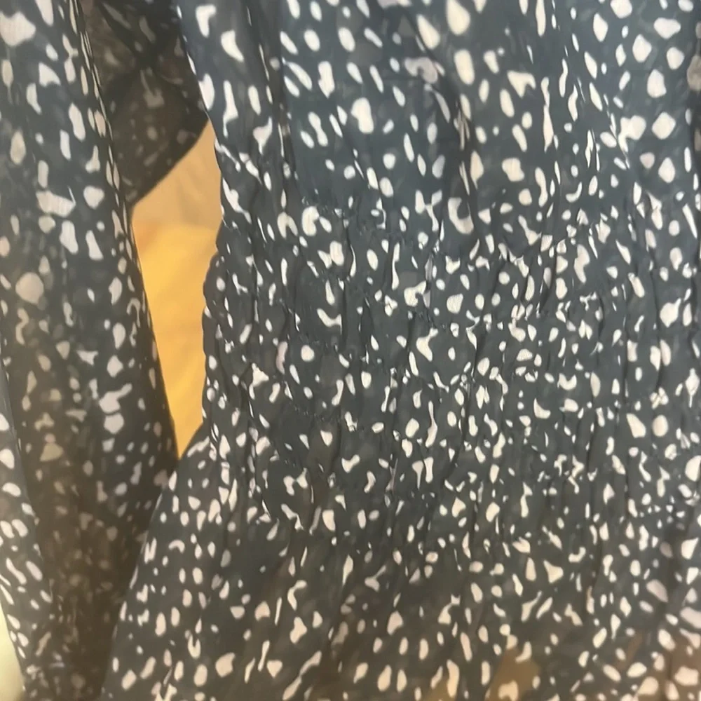 Patterned Blouse - Picture 3 of 5